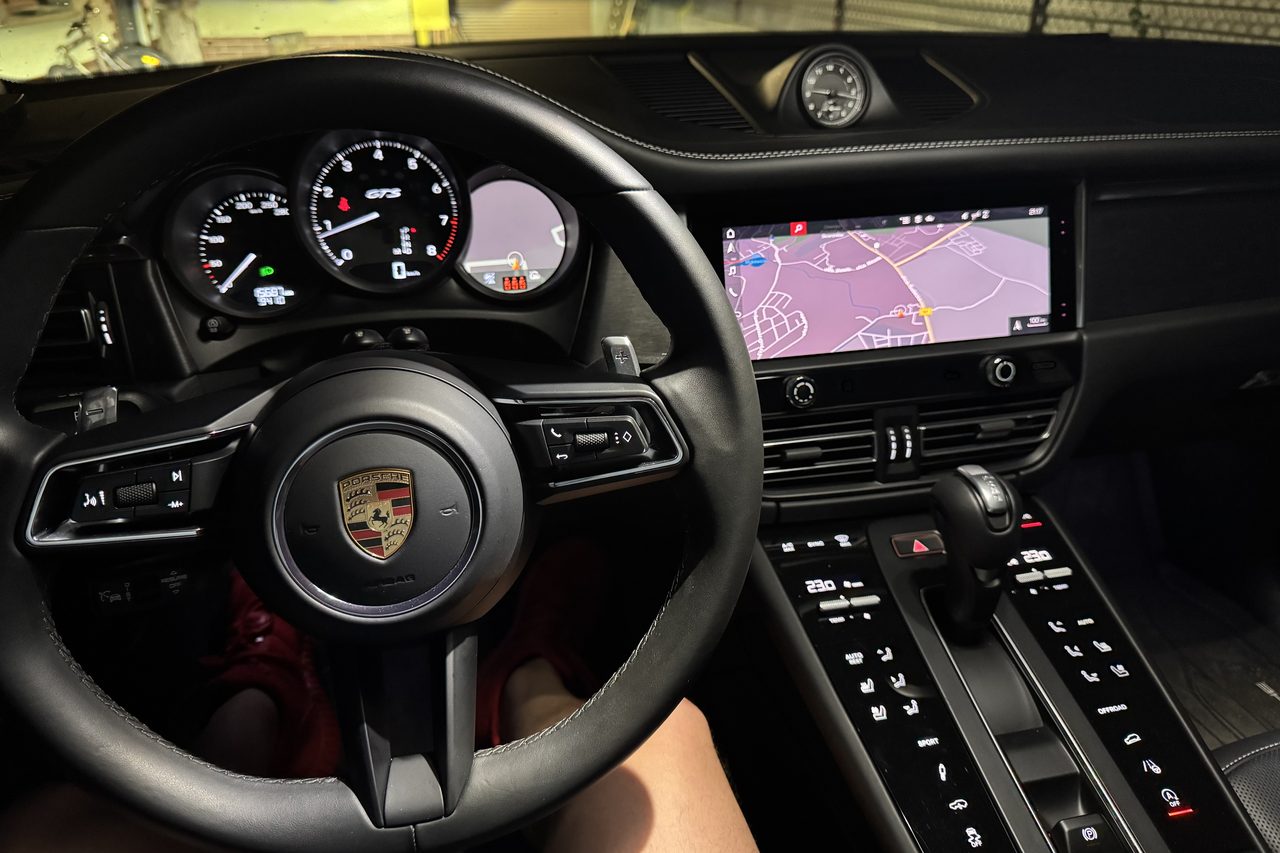 Wgrywanie europejskich map do systemu nawigacji Porsche — aktualizacja oprogramowania